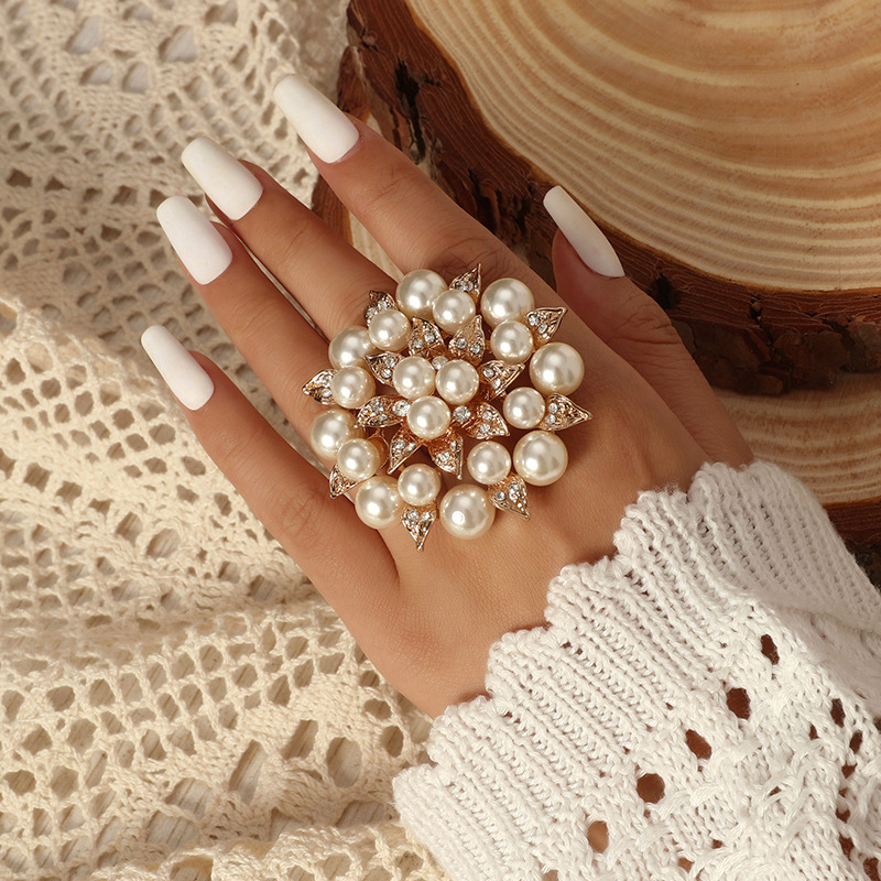 Elegant High-end Sophisticated Fashionable One Size Ring From Pearl, Bright Catchy Style, European Style