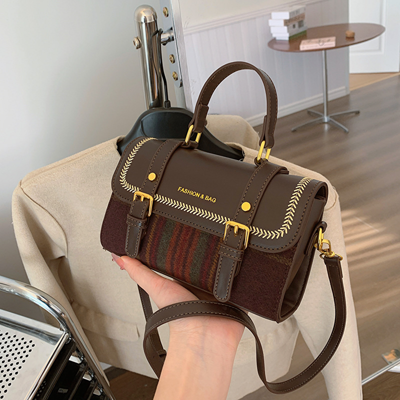 Handheld Advanced Design One-shoulder Bag, High-end, British Style, Trend Of Season